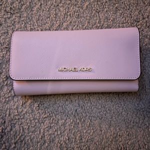 NEW blush-pink Michael Kors wallet, offers welcome :)